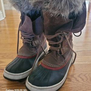 Sorel Joan of Arctic Brown Umber Red Snow Boots with Fur.  Sz 8